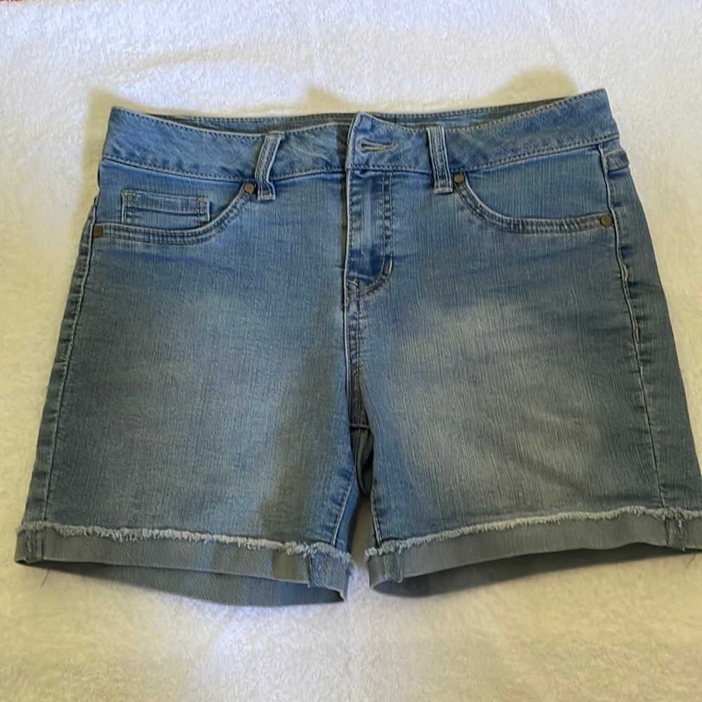 D.jeans shorts